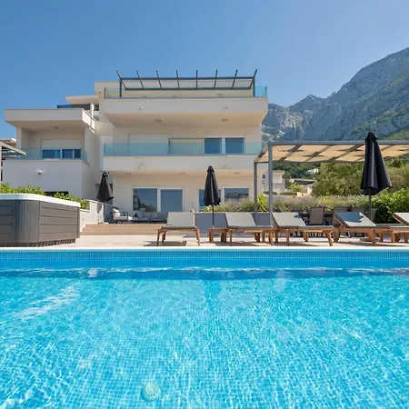 Amazing In With Wifi Makarska