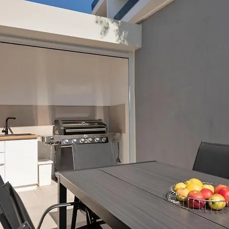 Holiday home Amazing In With Wifi Makarska