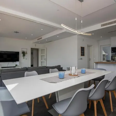 Amazing In With Wifi Holiday home Makarska